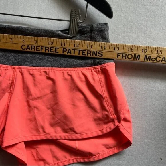 Lululemon Athletica Run Speed Shorts Sz 4 - Picture 9 of 10